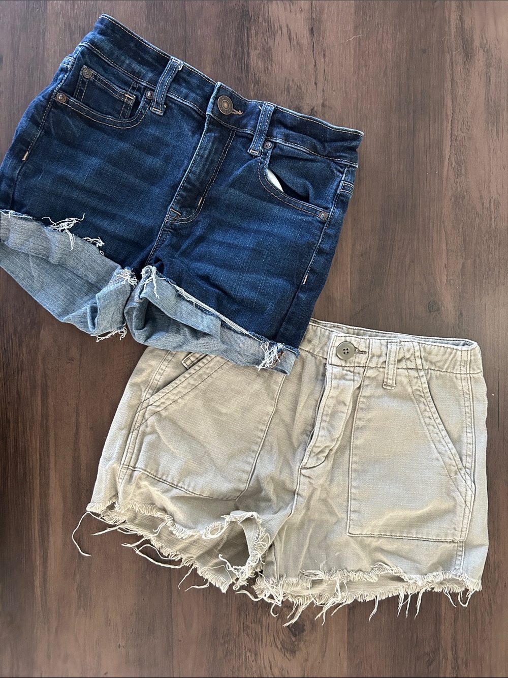 Women's High-Rise Denim and Green Frayed Hem Shorts - Pack of 2